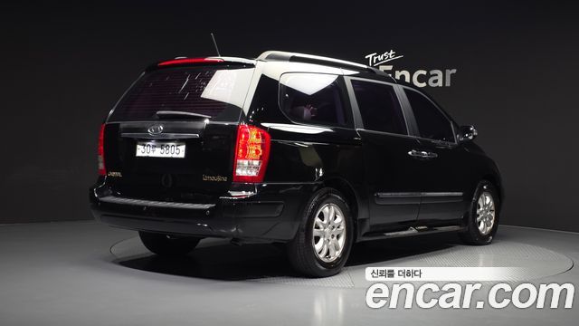Kia Carnival R New Carnival Limousine GLX High-Deluxe 2012 — фото 2
