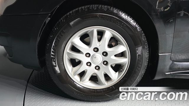 Kia Carnival R New Carnival Limousine GLX High-Deluxe 2012 — фото 5