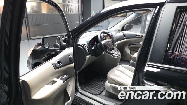 Kia Carnival R New Carnival Limousine GLX High-Deluxe 2012 — фото 10
