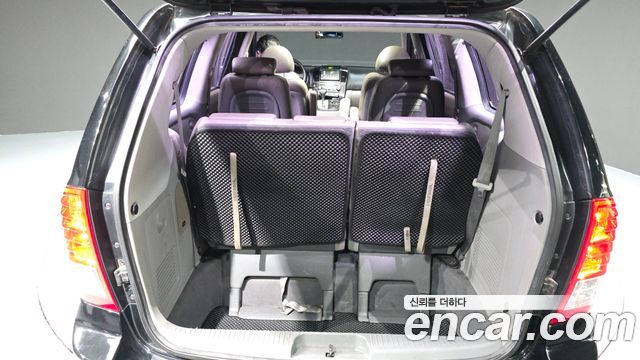 Kia Carnival R New Carnival Limousine GLX High-Deluxe 2012 — фото 20