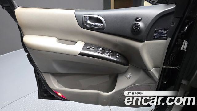 Kia Carnival R New Carnival Limousine GLX High-Deluxe 2012 — фото 25