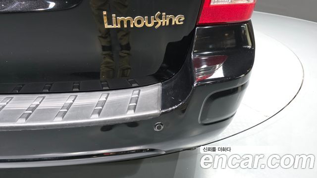 Kia Carnival R New Carnival Limousine GLX High-Deluxe 2012 — фото 27