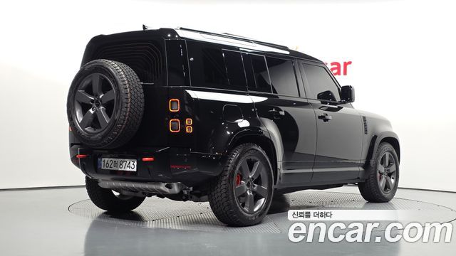 Land Rover Defender (L663) 110 P400 X 2026 — фото 2
