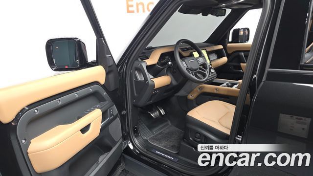 Land Rover Defender (L663) 110 P400 X 2026 — фото 10