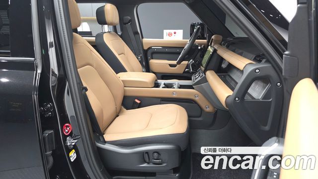 Land Rover Defender (L663) 110 P400 X 2026 — фото 11