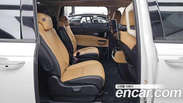 Kia Carnival (IV) Gasoline 9-Seater Signature 2023 — фото 12