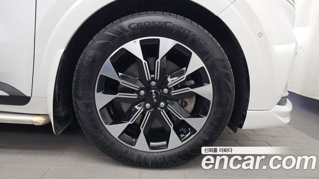 Kia Carnival (IV) Gasoline 9-Seater Signature 2023 — фото 21
