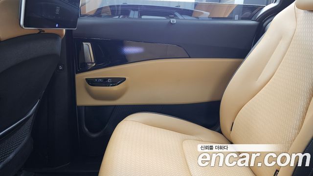 Kia Carnival (IV) Gasoline 9-Seater Signature 2023 — фото 25