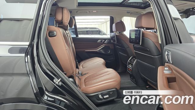 BMW X7 (G07) xDrive 40i Design Pure Excellence 7-Seater 2022 — фото 11