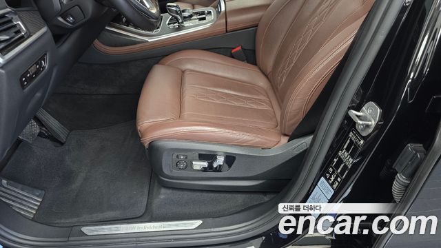 BMW X7 (G07) xDrive 40i Design Pure Excellence 7-Seater 2022 — фото 18