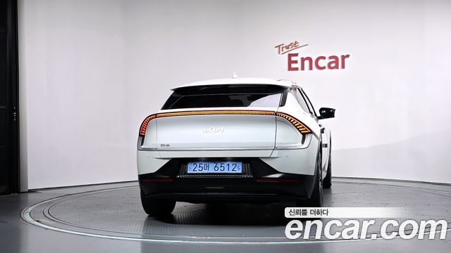 Kia EV6 Long Range Air 2023 — фото 4