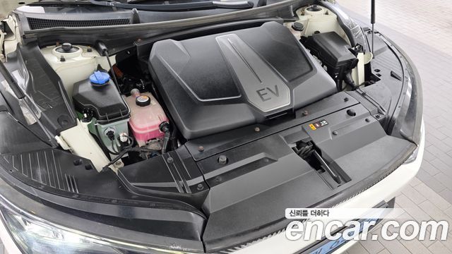 Kia EV6 Long Range Air 2023 — фото 6