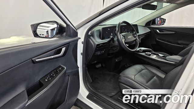 Kia EV6 Long Range Air 2023 — фото 10