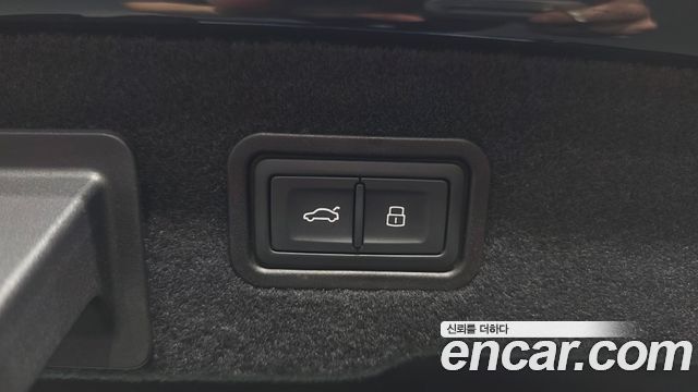 Audi A8 (D5) 50 TDI Quattro Premium 2023 — фото 33