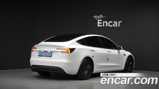 Tesla Model 3 Standard RWD 2026 — фото 2