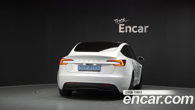 Tesla Model 3 Standard RWD 2026 — фото 4