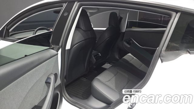 Tesla Model 3 Standard RWD 2026 — фото 12