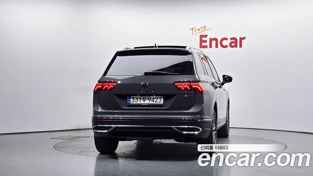 Volkswagen Tiguan (II) 2.0 TDI 4Motion Prestige 2023 — фото 4