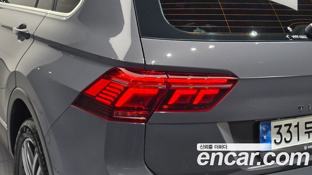 Volkswagen Tiguan (II) 2.0 TDI 4Motion Prestige 2023 — фото 23
