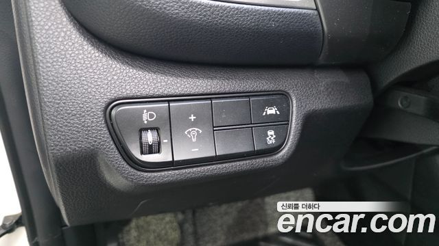 Kia Seltos Gasoline 1.6 Turbo 2WD Signature 2022 — фото 24