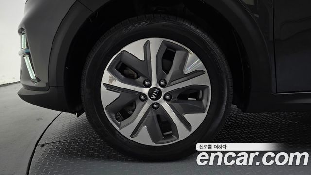 Kia Niro EV Prestige 2021 — фото 5
