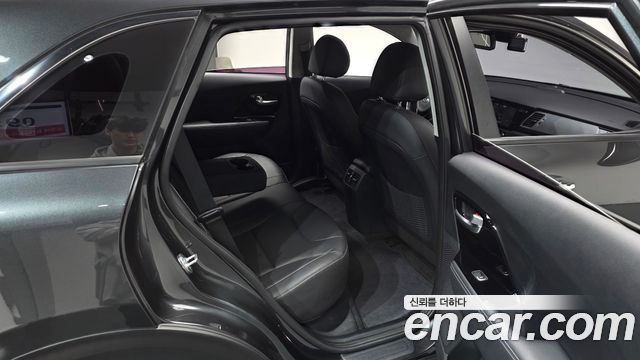 Kia Niro EV Prestige 2021 — фото 12
