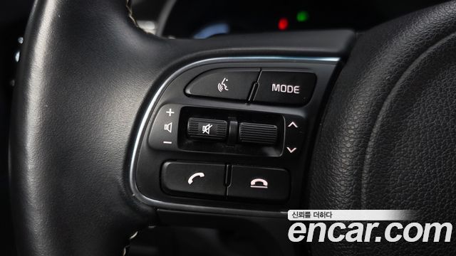Kia Niro EV Prestige 2021 — фото 28