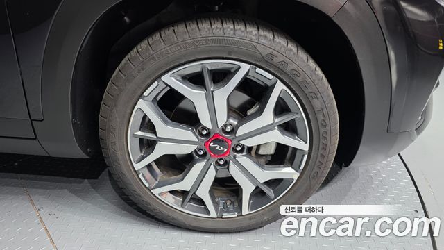 Kia Seltos Gasoline 1.6 Turbo 4WD Signature 2022 — фото 21
