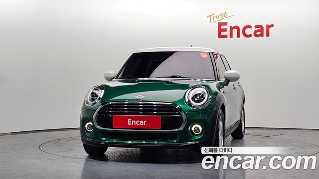 MINI Cooper 5Door Standard 3rd 2020 — фото 3