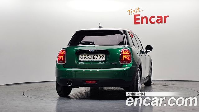 MINI Cooper 5Door Standard 3rd 2020 — фото 4