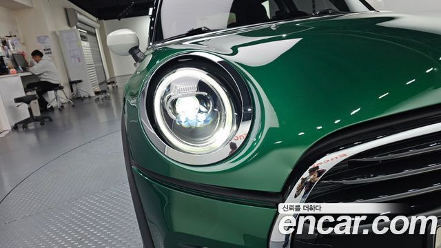 MINI Cooper 5Door Standard 3rd 2020 — фото 22
