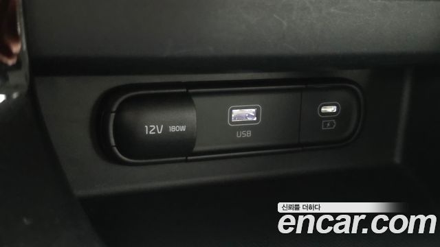 Kia Seltos Gasoline 1.6 Turbo 2WD Prestige 2023 — фото 18