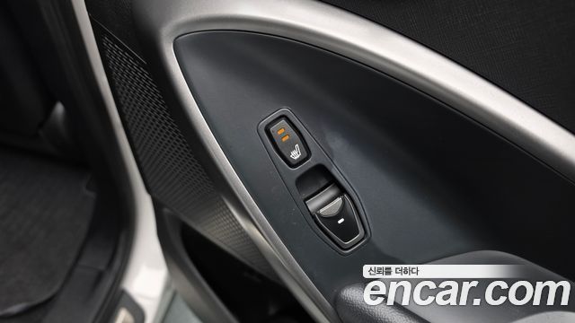 Hyundai Santa Fe (DM) Diesel(e-VGT) 2.0 2WD Premium 2013 — фото 17