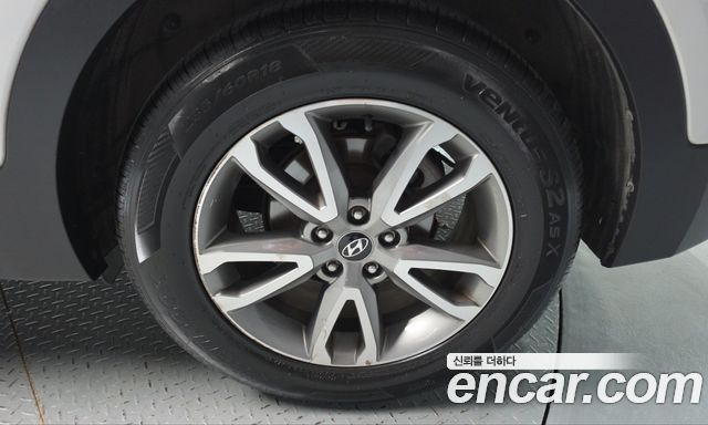 Hyundai Santa Fe (DM) Diesel(e-VGT) 2.0 2WD Premium 2013 — фото 21