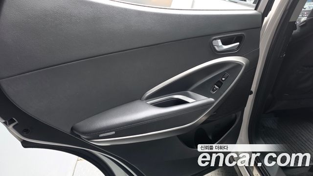 Hyundai Santa Fe (DM) Diesel(e-VGT) 2.0 2WD Premium 2013 — фото 25