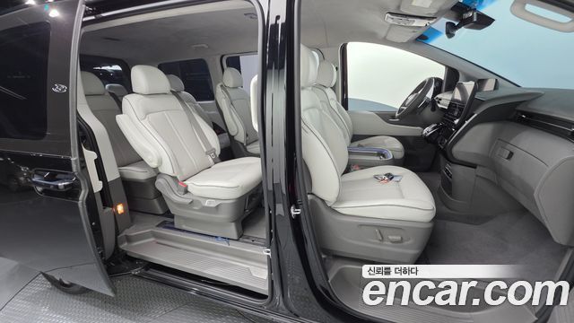 Hyundai Staria 4WD Lounge 9-Seater Inspiration 2022 — фото 26
