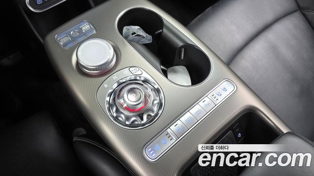 Genesis GV60 Standard AWD 2022 — фото 9