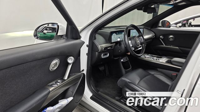 Genesis GV60 Standard AWD 2022 — фото 10