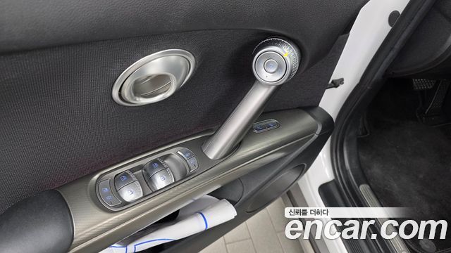 Genesis GV60 Standard AWD 2022 — фото 27
