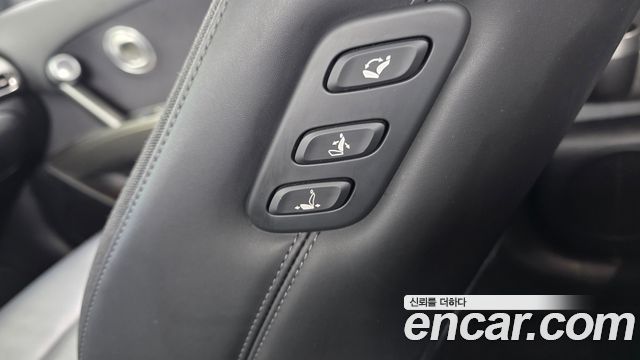 Genesis GV60 Standard AWD 2022 — фото 29