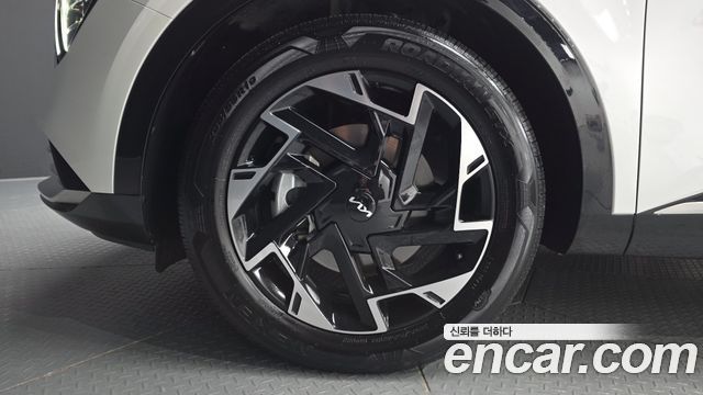 Kia Sportage (V) Gasoline 1.6 Turbo 2WD Signature 2024 — фото 5