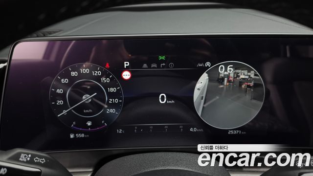 Kia Sportage (V) Gasoline 1.6 Turbo 2WD Signature 2024 — фото 8