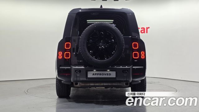 Land Rover Defender (L663) 130 P400 Outbound 2025 — фото 6