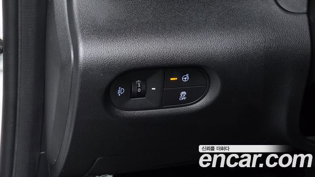 Hyundai Casper The Essential 2023 — фото 14