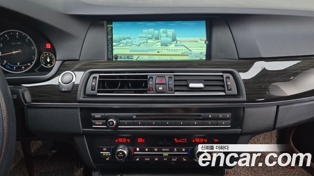 BMW 5 Series (F10) 528i Luxury Plus 2015 — фото 15