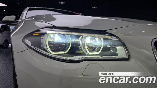 BMW 5 Series (F10) 528i Luxury Plus 2015 — фото 22