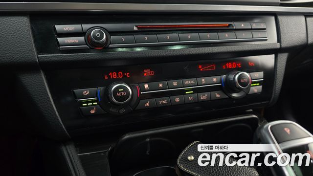 BMW 5 Series (F10) 528i Luxury Plus 2015 — фото 30