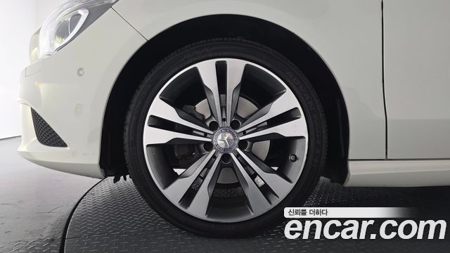 Mercedes-Benz CLA-Class (C117) CLA200 d 2016 — фото 5