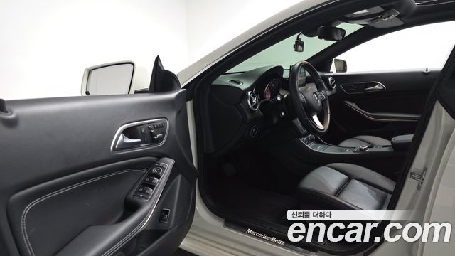 Mercedes-Benz CLA-Class (C117) CLA200 d 2016 — фото 10