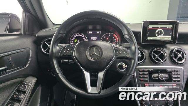 Mercedes-Benz A-Class (W176) A200 CDI Style 2014 — фото 13